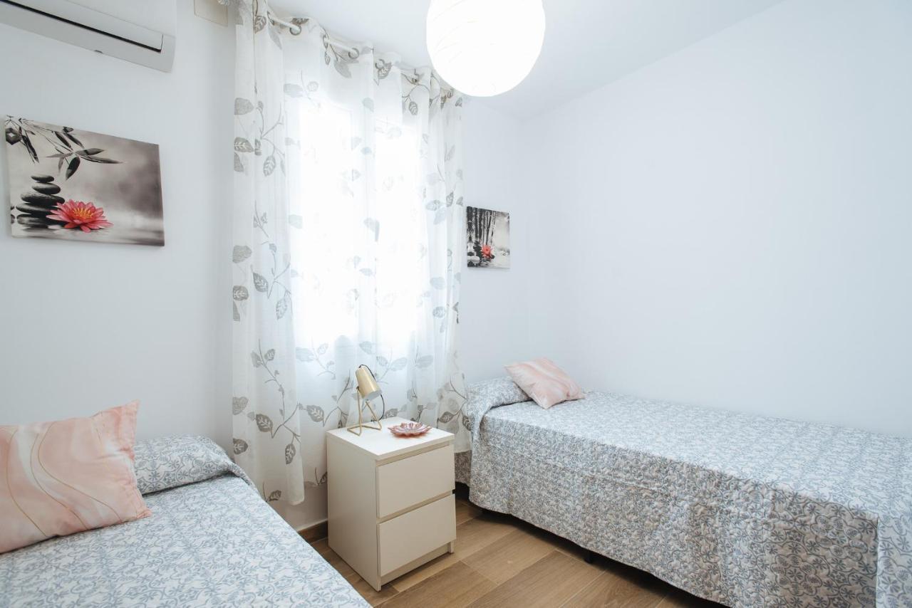 El Apartamento Del Reloj De Sol Севилья Экстерьер фото