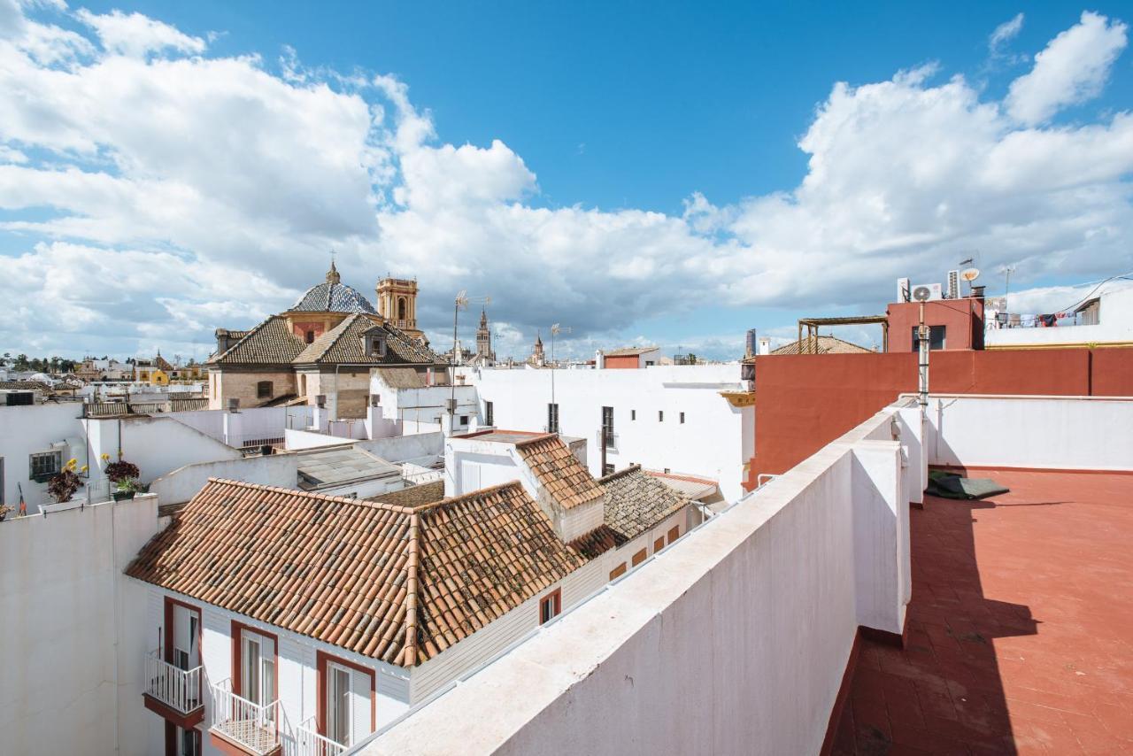 El Apartamento Del Reloj De Sol Севилья Экстерьер фото